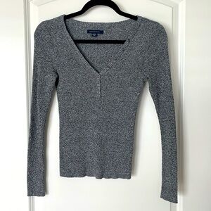 American Eagle Women’s Henley Long Sleeve Sweater Gray Size Small